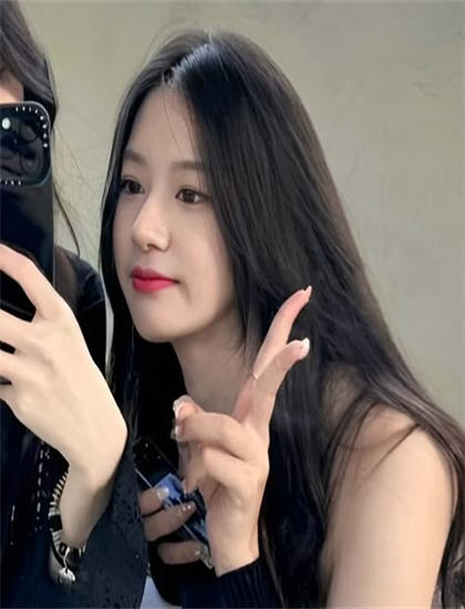 歐美又黃又嫩大片A級澳門_女人夢見掉牙